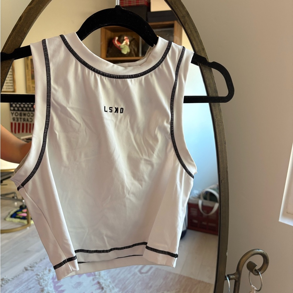 LSKD White Contrast Stitch Top M